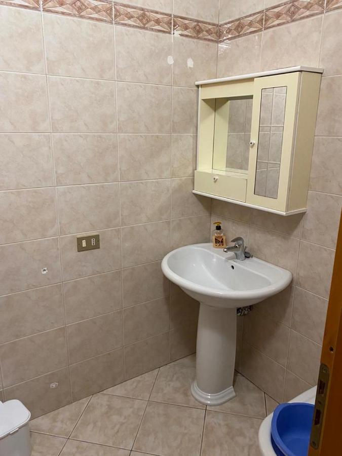 Casa Vacanze Foce Varano Lägenhet Exteriör bild